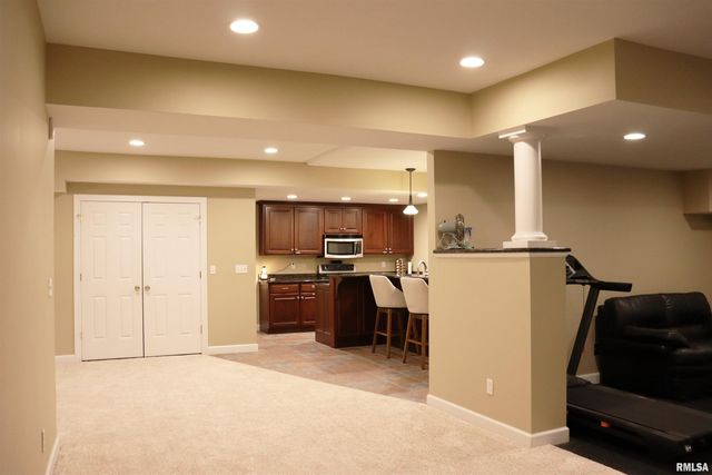1112 W CEDAR HILLS Drive, Dunlap, IL 61525