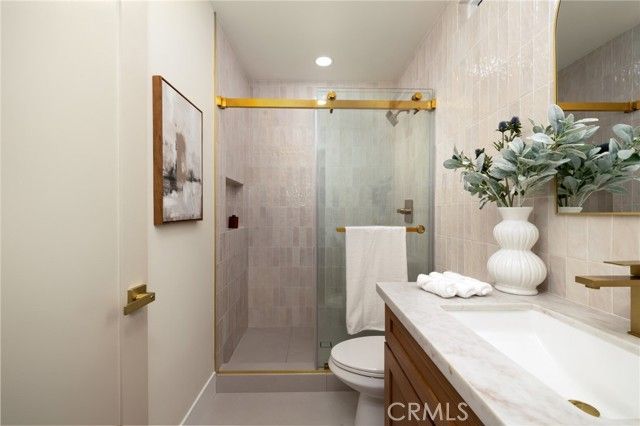 5611 Babbitt, Encino (los Angeles), CA 91316