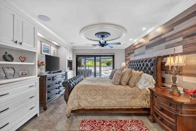 5212 Foxpointe Circle SE, Delray Beach, FL 33445