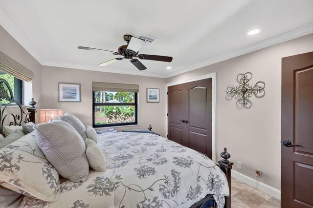 5212 Foxpointe Circle SE, Delray Beach, FL 33445