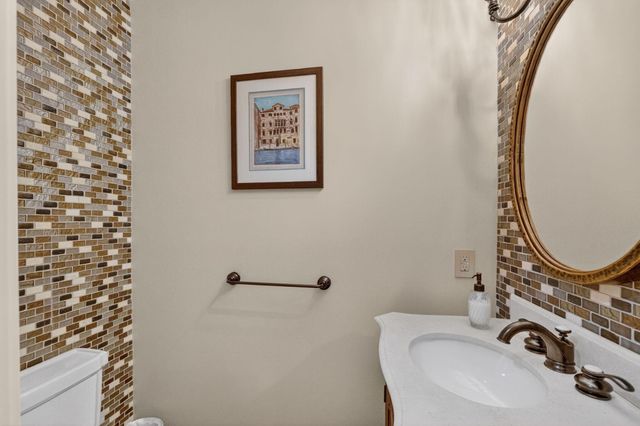 5212 Foxpointe Circle SE, Delray Beach, FL 33445