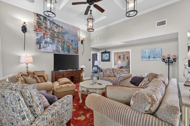 5212 Foxpointe Circle SE, Delray Beach, FL 33445