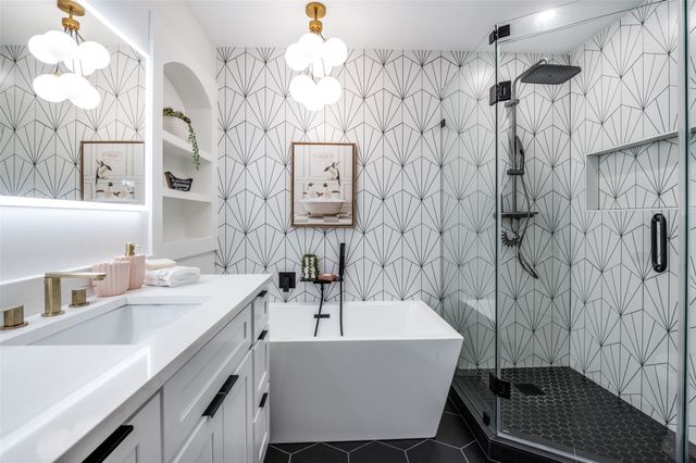 3883 Antigua Circle, Dallas, TX 75244