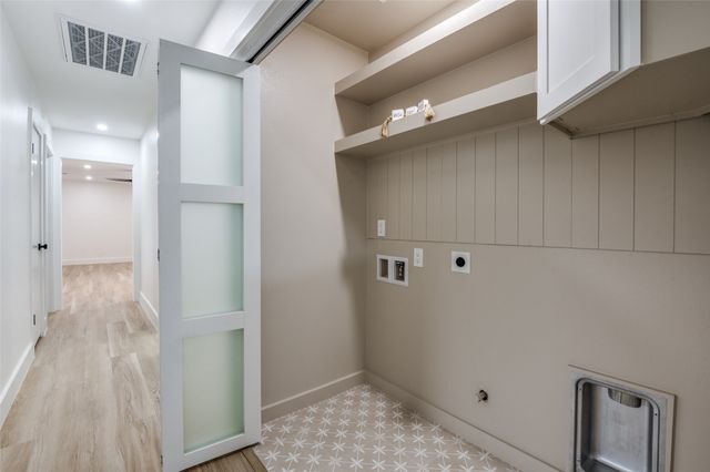 3883 Antigua Circle, Dallas, TX 75244