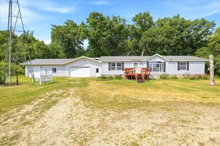 1041 220th Avenue, New Richmond, WI 54017