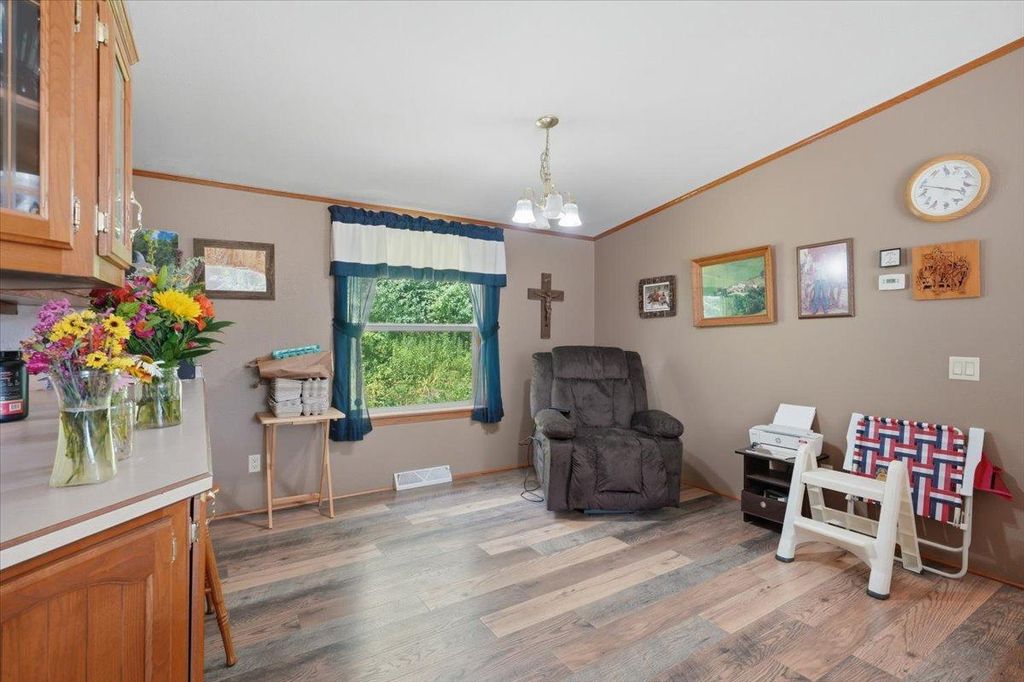 Image 10 of property listing at 1041 220th Avenue, New Richmond, WI 54017
