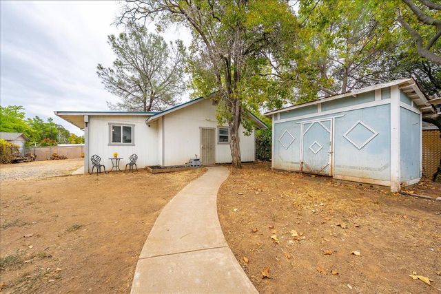 1240 Live Oak, Auburn, CA 95603