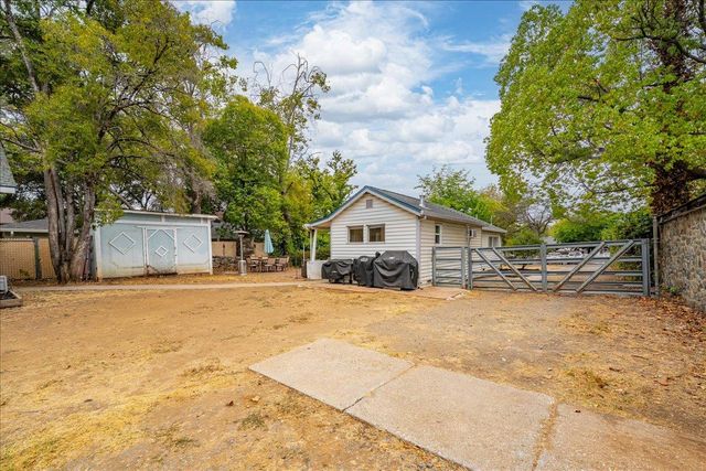 1240 Live Oak, Auburn, CA 95603