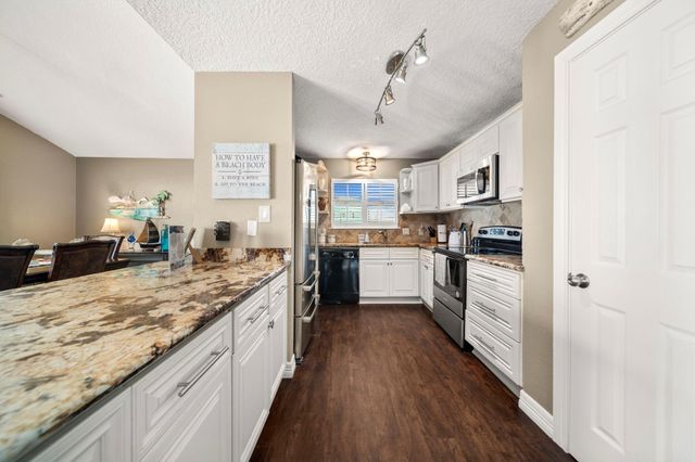 22819 Gulf Drive, Galveston, TX 77554