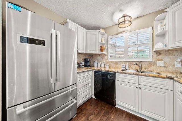 22819 Gulf Drive, Galveston, TX 77554