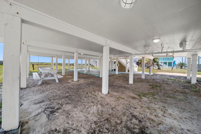 22819 Gulf Drive, Galveston, TX 77554