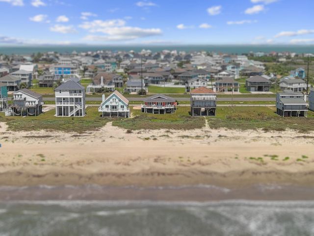 22819 Gulf Drive, Galveston, TX 77554