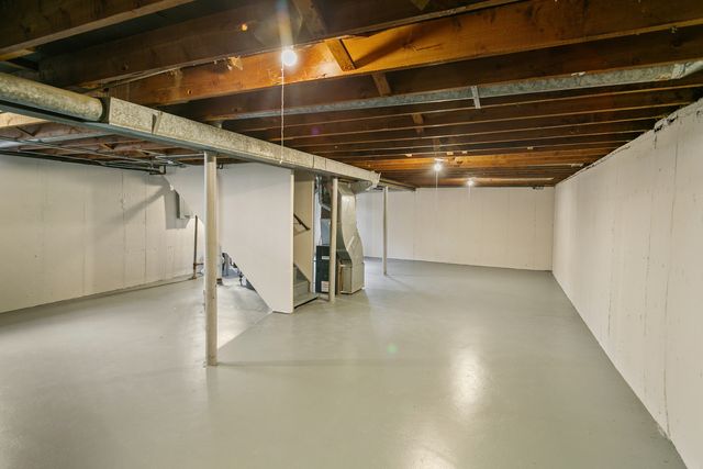 21704 CLYDE Avenue, Sauk Village, IL 60411