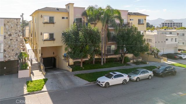 626 E Orange Grove Avenue 204, Burbank, CA 91501