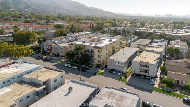 626 E Orange Grove Avenue 204, Burbank, CA 91501