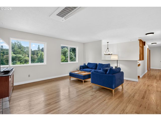 45643 Sw ETTERS Rd, Gaston, OR 97119