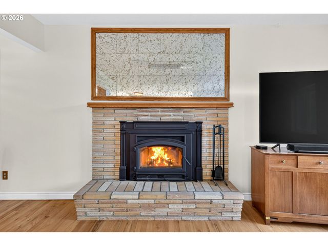 45643 Sw ETTERS Rd, Gaston, OR 97119