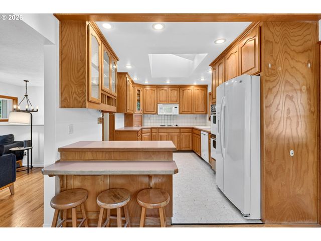 45643 Sw ETTERS Rd, Gaston, OR 97119
