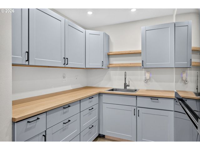 45643 Sw ETTERS Rd, Gaston, OR 97119