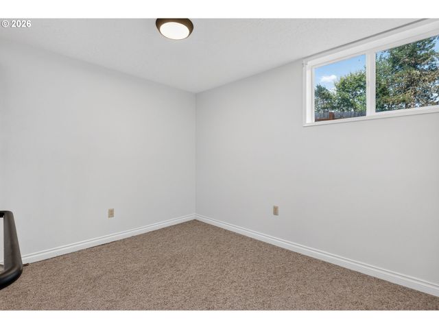 45643 Sw ETTERS Rd, Gaston, OR 97119