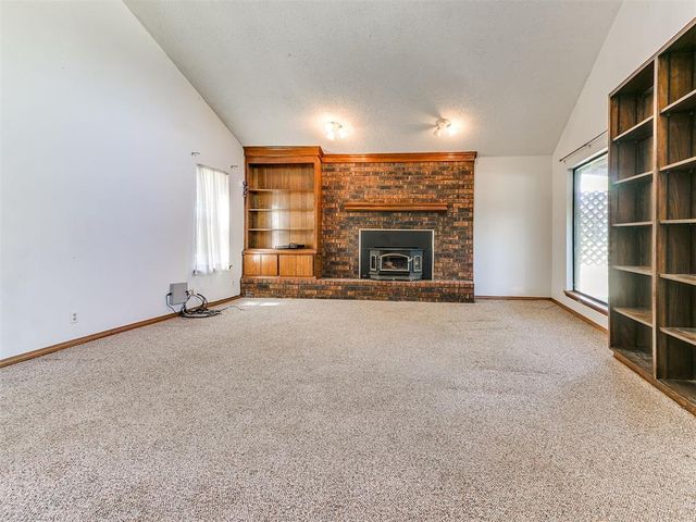 880 Cottontail RD, Tuttle, OK 73089