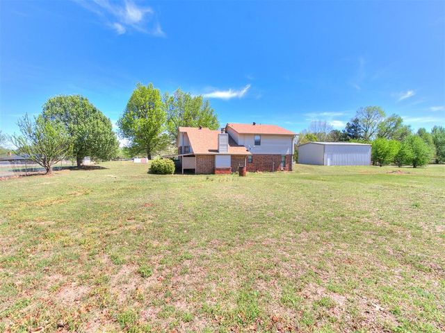 880 Cottontail RD, Tuttle, OK 73089