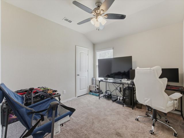 597 Creekview Drive, Azle, TX 76020