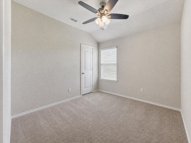597 Creekview Drive, Azle, TX 76020