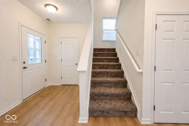 2363 Shadow Bend Drive, Columbus, IN 47201