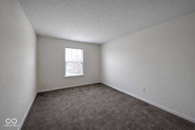 2363 Shadow Bend Drive, Columbus, IN 47201