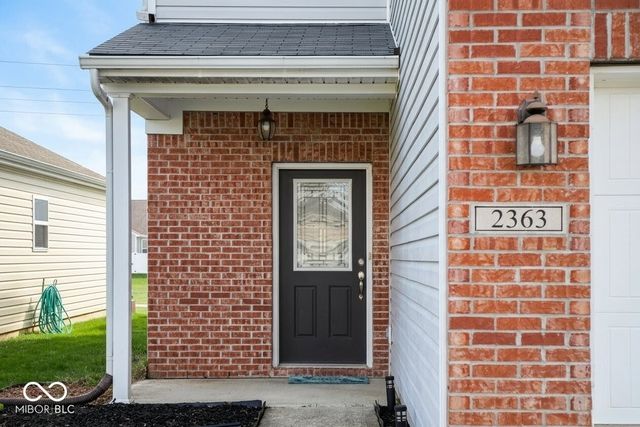 2363 Shadow Bend Drive, Columbus, IN 47201