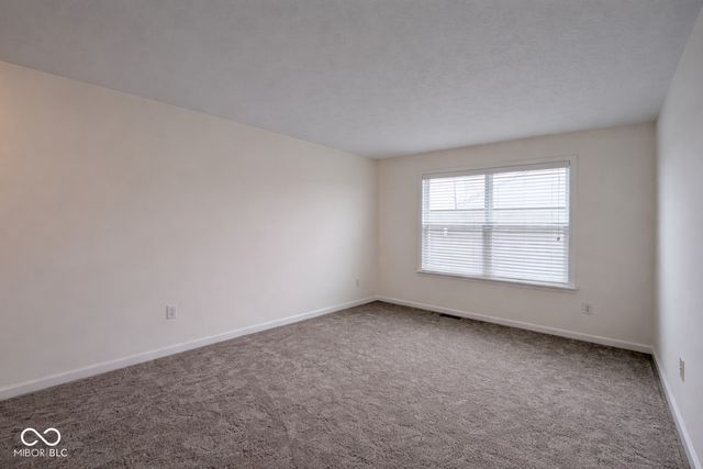 2363 Shadow Bend Drive, Columbus, IN 47201