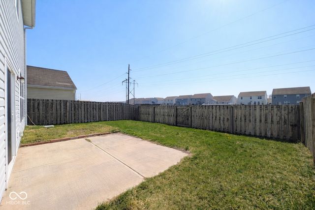 2363 Shadow Bend Drive, Columbus, IN 47201