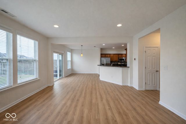 2363 Shadow Bend Drive, Columbus, IN 47201