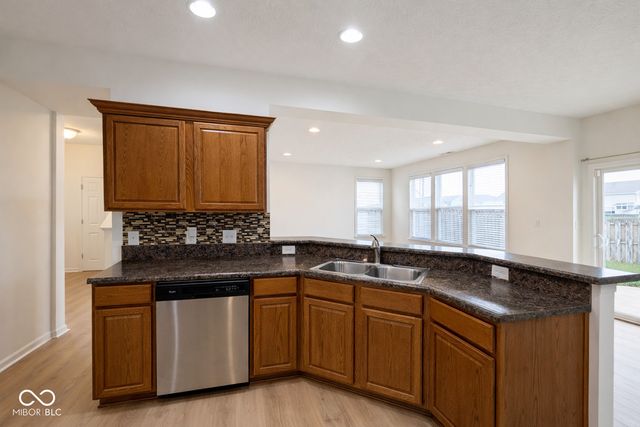 2363 Shadow Bend Drive, Columbus, IN 47201