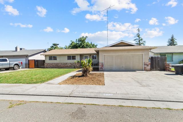 2219 Vernon Dr, Escalon, CA 95320