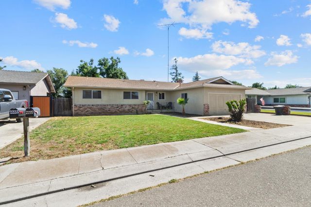 2219 Vernon Dr, Escalon, CA 95320