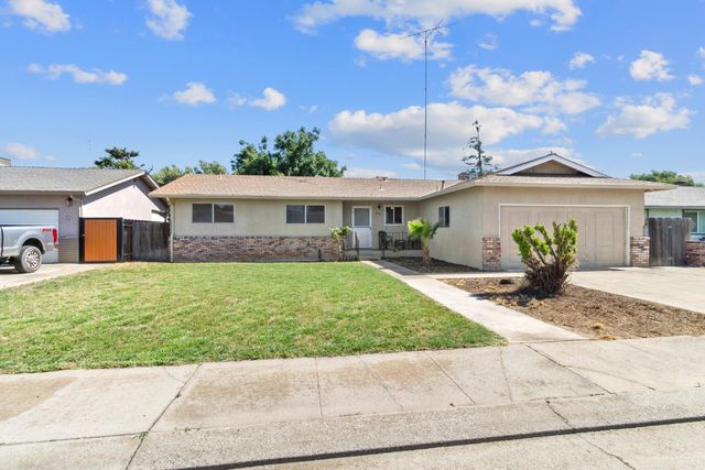 2219 Vernon Dr, Escalon, CA 95320