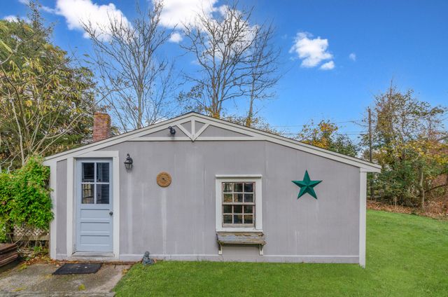 9 Mansion Street, West Harwich, MA 02671