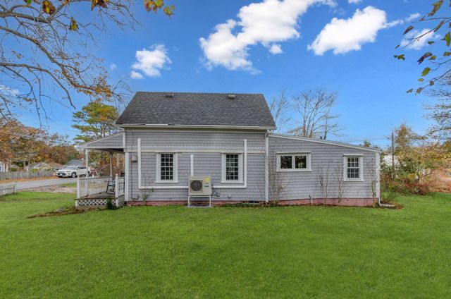 9 Mansion Street, West Harwich, MA 02671