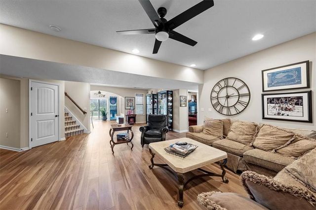 9885 Edgerton Road, De Soto, KS 66018