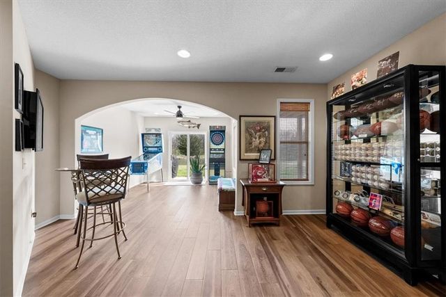 9885 Edgerton Road, De Soto, KS 66018