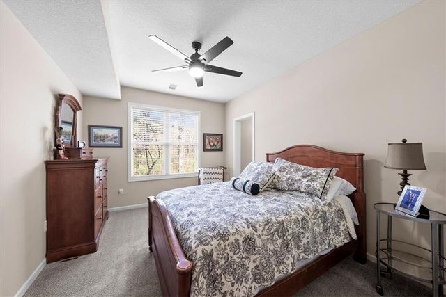 9885 Edgerton Road, De Soto, KS 66018