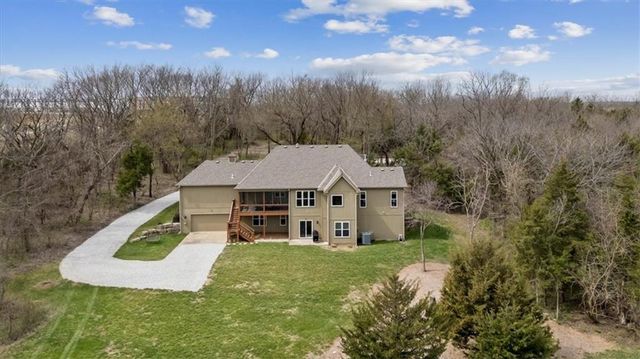 9885 Edgerton Road, De Soto, KS 66018