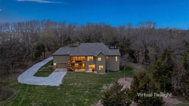 9885 Edgerton Road, De Soto, KS 66018