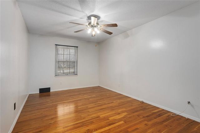 3401 E 105th Terrace, Kansas City, MO 64137