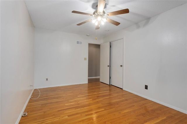 3401 E 105th Terrace, Kansas City, MO 64137