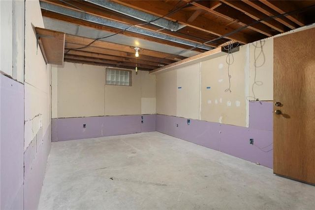 3401 E 105th Terrace, Kansas City, MO 64137