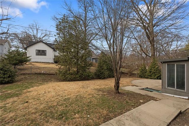 3401 E 105th Terrace, Kansas City, MO 64137