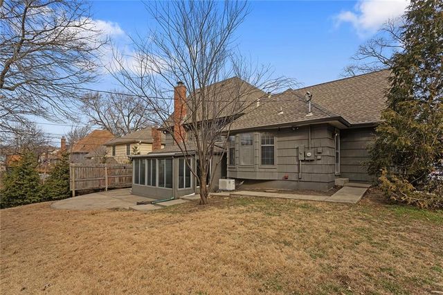 3401 E 105th Terrace, Kansas City, MO 64137